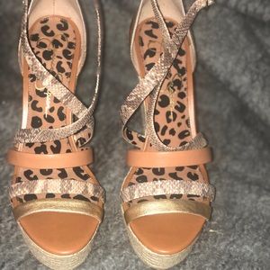 Jessica Simpson JS-Ulrich Wedge